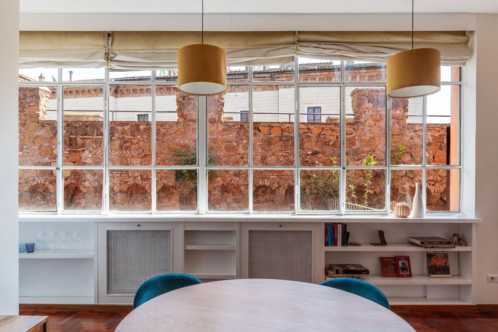 2 Bedroom Flat With Vatican Terrace *
